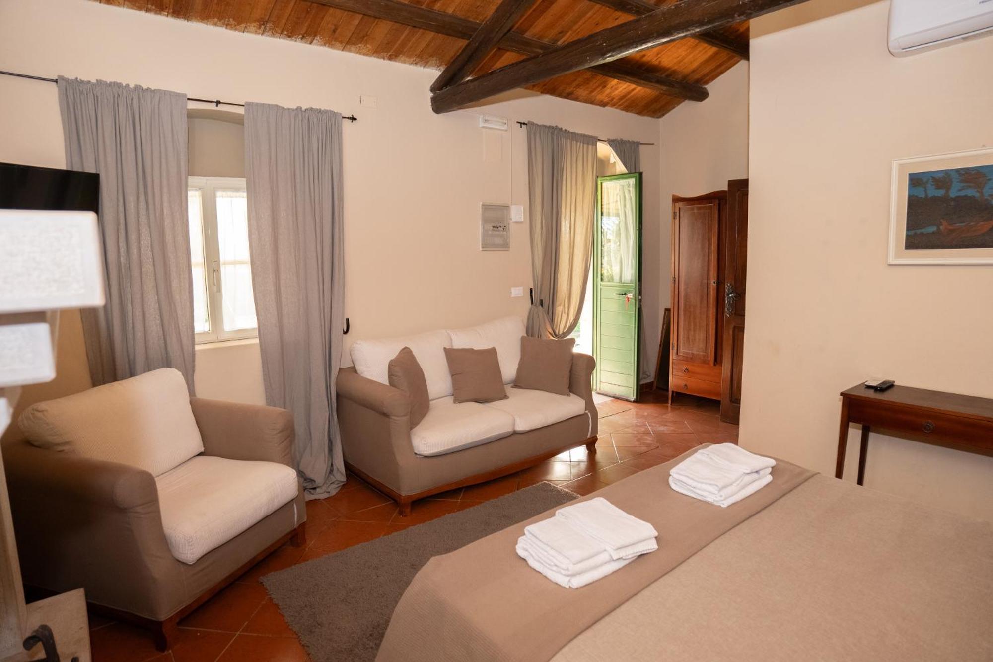 Signor Cesare Agrobistrot B&B San Giovanni Rotondo Bagian luar foto